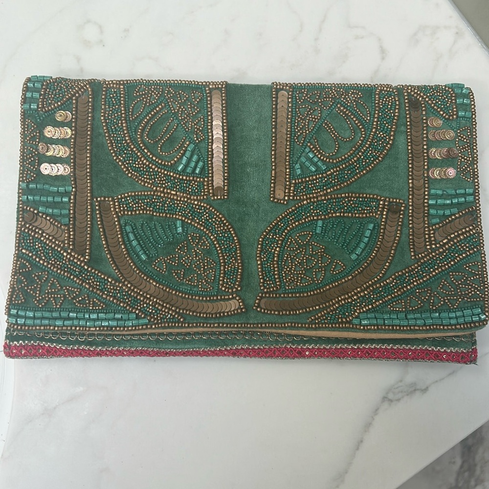 Bead the Best Green Velvet Beaded Clutch - Picture 3 of 9